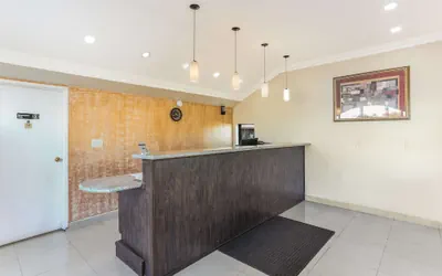 Photo 5 - Americas Best Value Inn & Suites El Centro