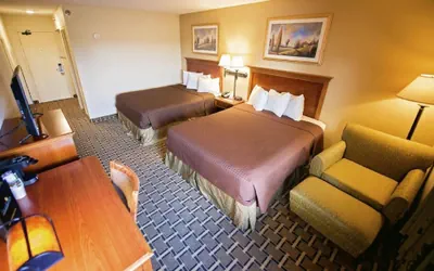 Photo 4 - Brookings Inn