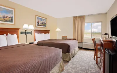 Photo 5 - Brookings Inn