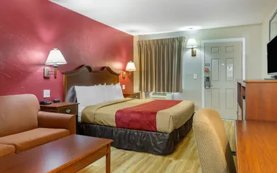 Photo 2 - Econo Lodge Sturbridge Route 20