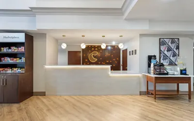 Photo 3 - Comfort Suites East Brunswick - South River