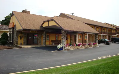 Photo 2 - Soudersburg Motel