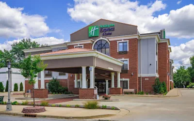 Photo 2 - Holiday Inn Express Hotel & Suites South Bend by IHG