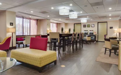 Photo 4 - Hampton Inn Atlanta Fairburn