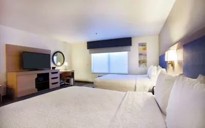 Photo 4 - Hampton Inn & Suites Mountain Home