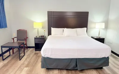 Photo 3 - Americas Best Value Inn Giddings