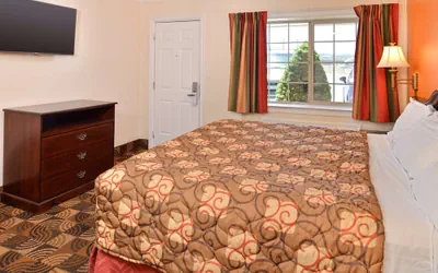 Photo 5 - Americas Best Value Inn & Suites Klamath Falls