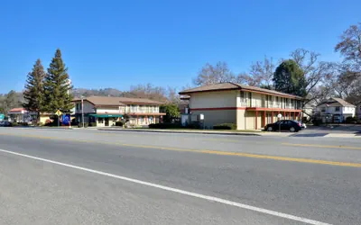 Photo 2 - Atascadero Inn