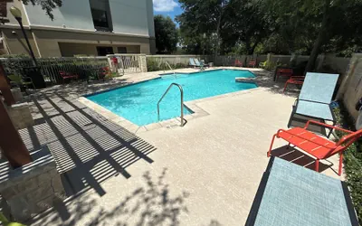 Photo 2 - Hampton Inn & Suites Schertz
