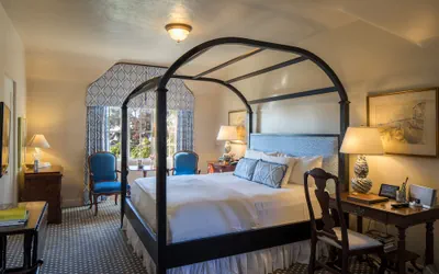 Photo 4 - L Auberge Carmel