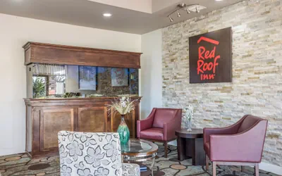 Photo 5 - Red Roof Inn Savannah - Richmond Hill/ I-95