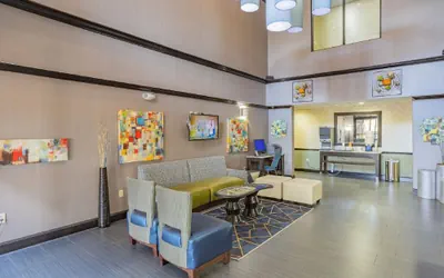Photo 3 - Comfort Inn & Suites Pauls Valley - City Lake