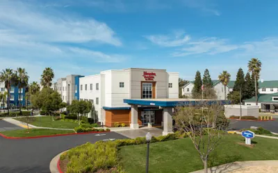 Photo 2 - Hampton Inn & Suites Sacramento-Airport-Natomas
