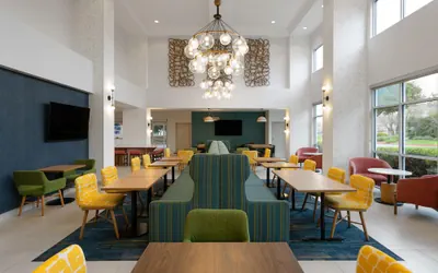 Photo 4 - Hampton Inn & Suites Sacramento-Airport-Natomas