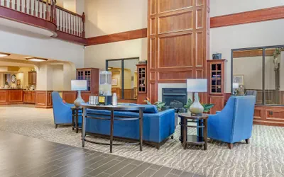 Photo 4 - Comfort Suites Findlay I-75 near Sports Complex