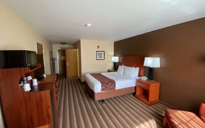 Photo 2 - Best Western Manhattan Inn