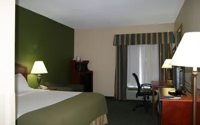 Photo 4 - Holiday Inn Express & Suites Grenada by IHG