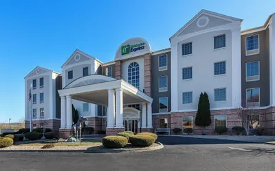 Photo 2 - Holiday Inn Express Lexington by IHG