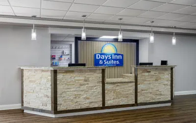 Photo 3 - Days Inn and Suites by Wyndham Hammond, IN