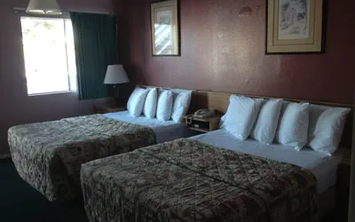 Photo 2 - Blue Seal Inn