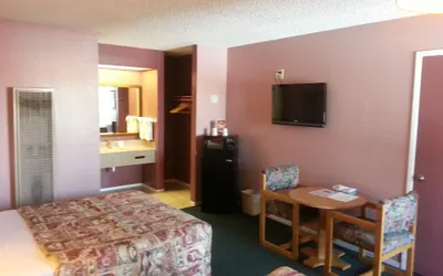 Photo 4 - Blue Seal Inn