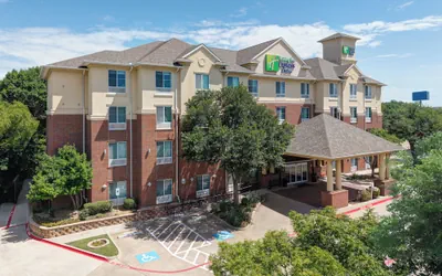 Holiday Inn Express Hotel & Suites Dallas-Grand Prairie I-20 by IHG