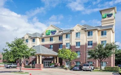 Photo 2 - Holiday Inn Express Hotel & Suites Dallas-Grand Prairie I-20 by IHG