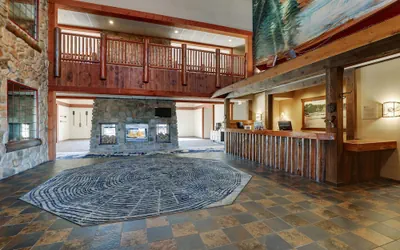 Photo 3 - Stoney Creek Hotel Quad Cities - Moline