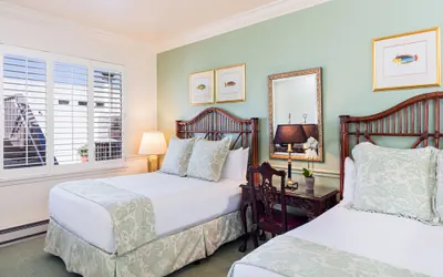 Photo 5 - Tally Ho Inn