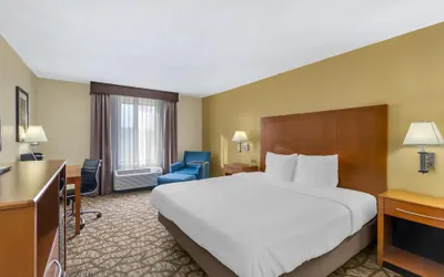 Photo 5 - Best Western Plus Richmond Hill Inn