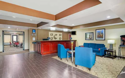 Photo 3 - Comfort Inn & Suites Griffin North