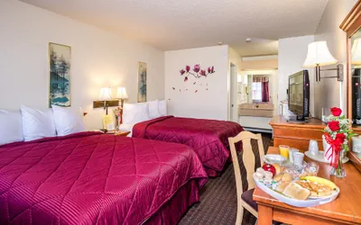 Photo 3 - Hollister Inn