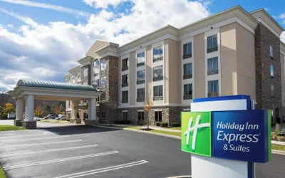 Photo 2 - Holiday Inn Express & Suites Stroudsburg-Poconos by IHG