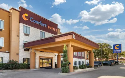Photo 2 - Comfort Suites Georgetown