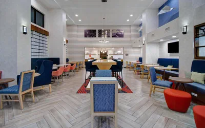 Photo 5 - Hampton Inn & Suites Dayton - Vandalia