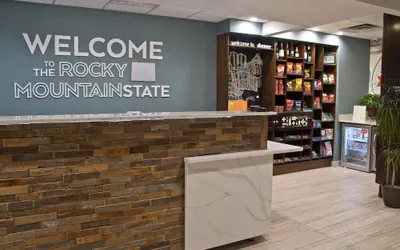 Photo 2 - Hampton Inn & Suites Denver-Speer Boulevard