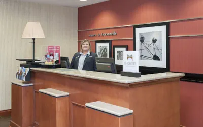Photo 2 - Hampton Inn Jacksonville