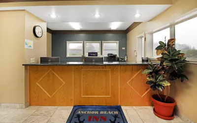 Photo 2 - Anchor Beach Inn