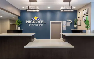 Photo 3 - Microtel Inn & Suites by Wyndham Tracy