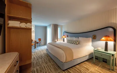 Photo 3 - The Meadowmere Resort