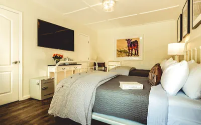 Photo 5 - Stables Inn