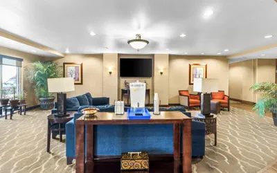Photo 3 - Comfort Suites Mount Vernon