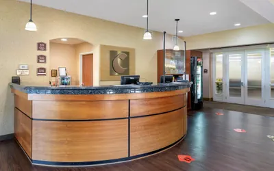 Photo 3 - Comfort Suites Eugene University