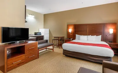 Photo 5 - Comfort Suites Eugene University