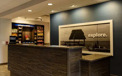 Photo 2 - Hampton Inn Superior Duluth