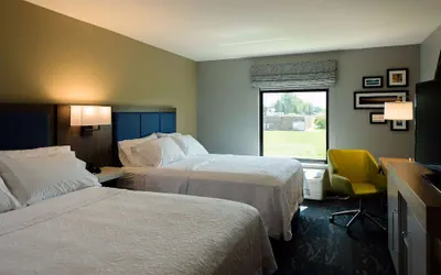 Photo 4 - Hampton Inn Superior Duluth