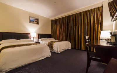 Photo 5 - John Hotel