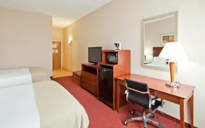 Photo 5 - Quality Inn & Suites Lawrenceburg
