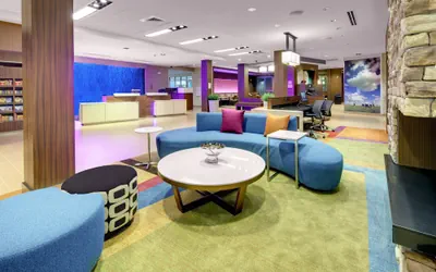 Photo 2 - Fairfield Inn & Suites by Marriott Asheville Tunnel Road
