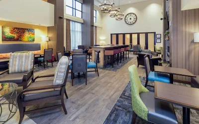 Photo 2 - Hampton Inn & Suites Morgantown / University Town Centre